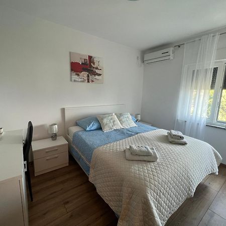 Guesthouse Villa Stanger ลอฟราน ภายนอก รูปภาพ