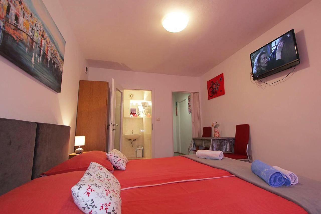 Guesthouse Villa Stanger ลอฟราน ภายนอก รูปภาพ